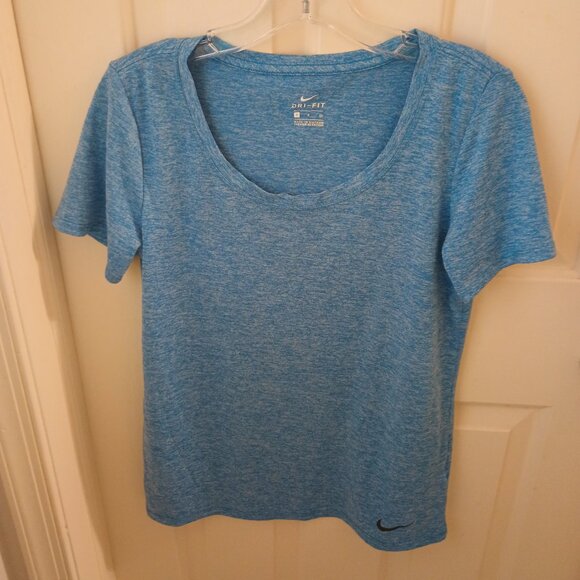 Nike women's S Dri-Fit shirt - Ships fast! - Picture 1 of 3